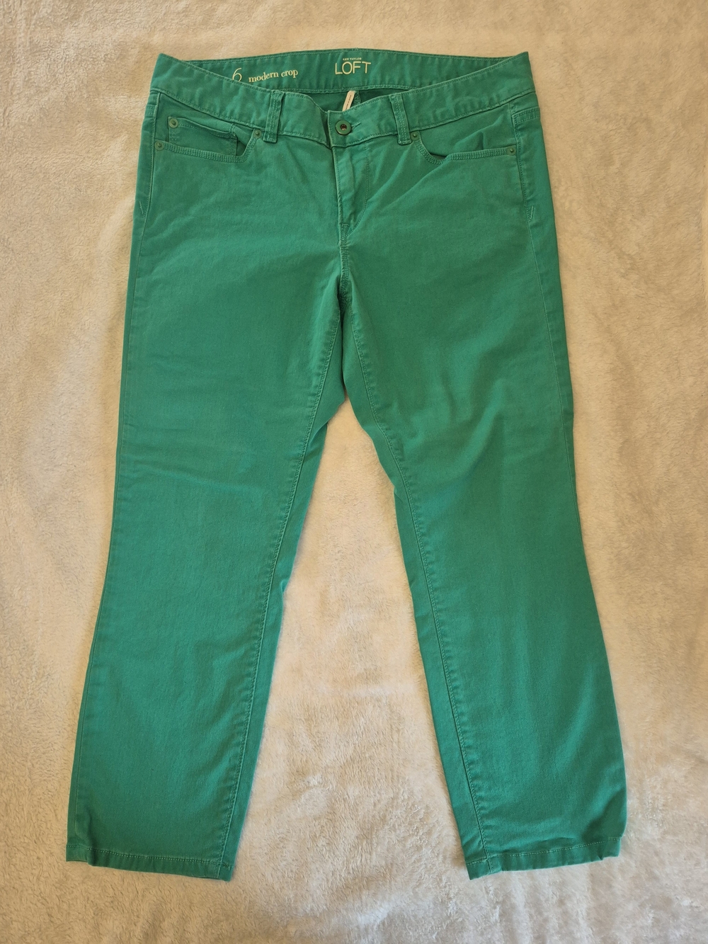 LOFT Green Cropped Straight Jeans